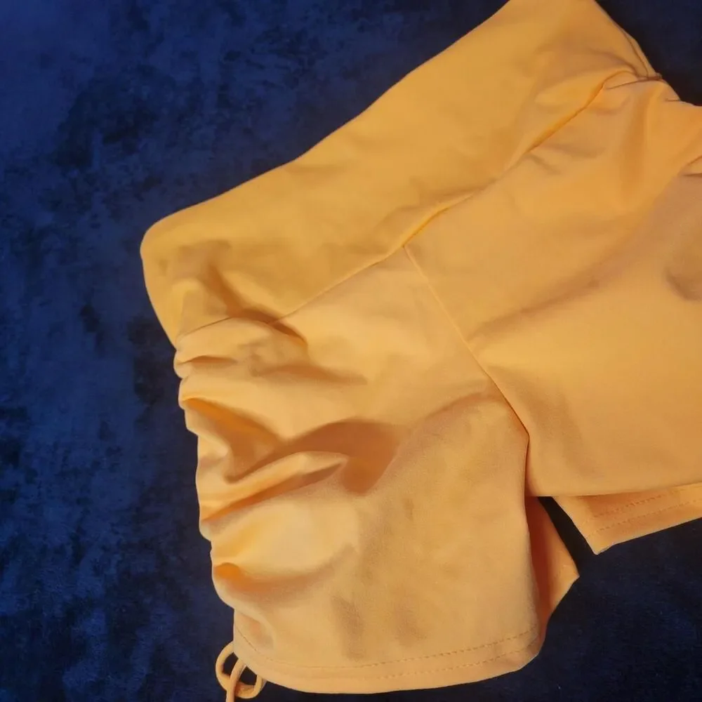 XS-No-boundaries Women's Orange Shorts